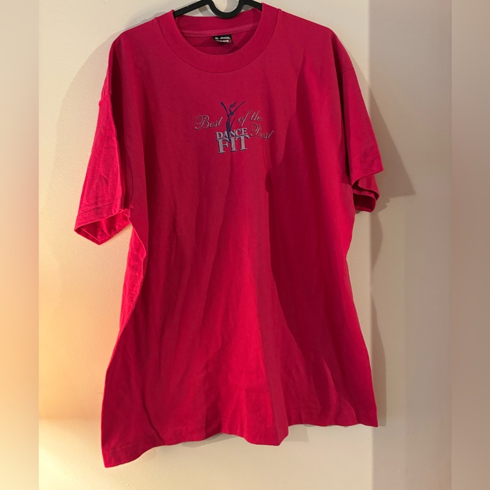 Vintage USA Pink Fruit of the Loom Pink T-Shirt Dance Fit heavyweight. XL